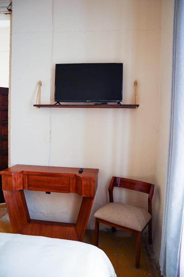 Real Santuario Aparthotel Guadalajara Bagian luar foto