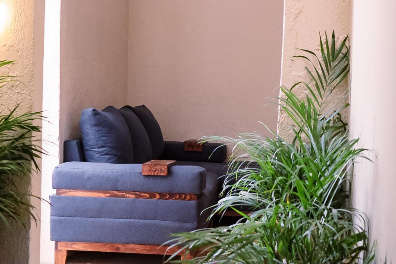 Real Santuario Aparthotel Guadalajara Bagian luar foto