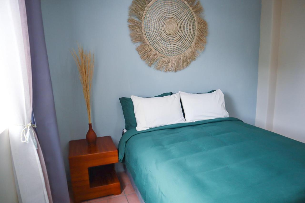 Real Santuario Aparthotel Guadalajara Bagian luar foto