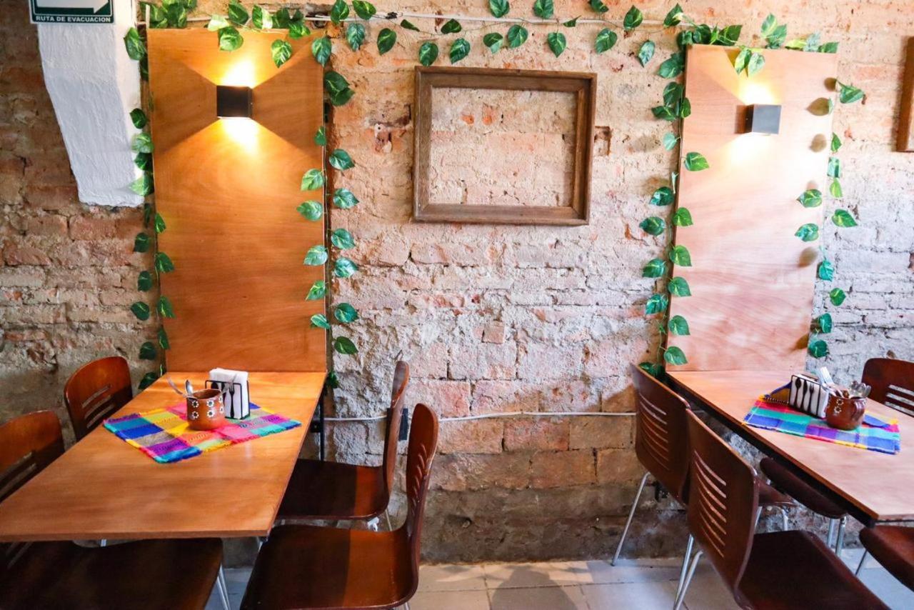 Real Santuario Aparthotel Guadalajara Bagian luar foto